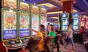 5bwm Philippines online gaming platform hero visual with sports and casino